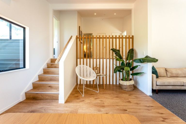 Photo of property in 11 Lannan Road, Surfdale, Waiheke Island, 1081