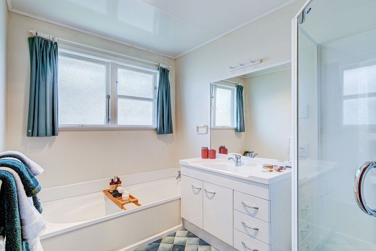 Photo of property in 4 Chesney Street, Avalon, Lower Hutt, 5011