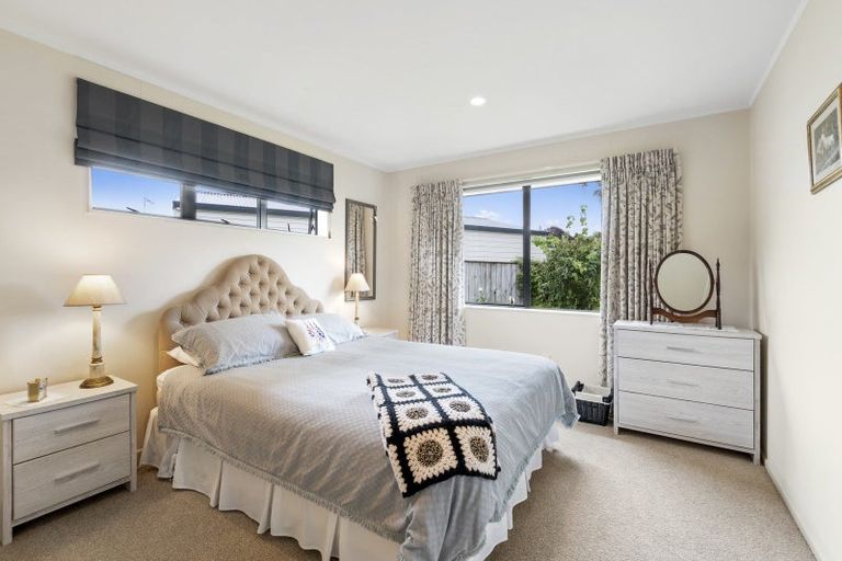 Photo of property in 12 Corfe Castle Lane, Levin, 5510