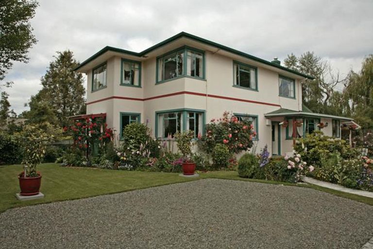 Photo of property in 128 Talbot Street, Geraldine, 7930