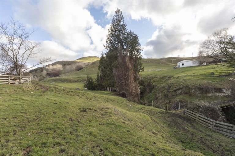 Photo of property in 7975 State Highway 1, Taihape, 4793