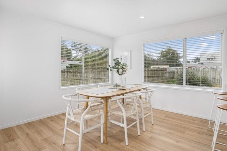 Photo of property in 53 Kawaha Point Road, Kawaha Point, Rotorua, 3010