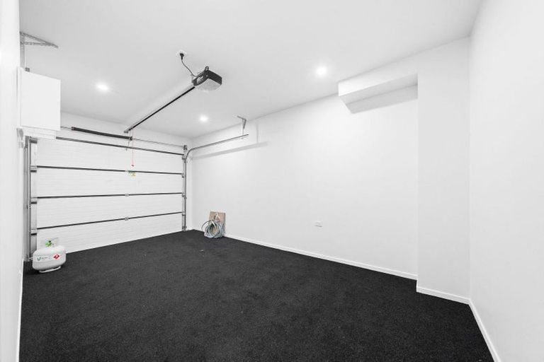 Photo of property in 2/30a Tirimoana Road, Te Atatu South, Auckland, 0602