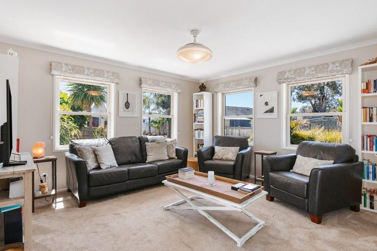 Photo of property in 9 Dawn Parade, Coastlands, Whakatane, 3120