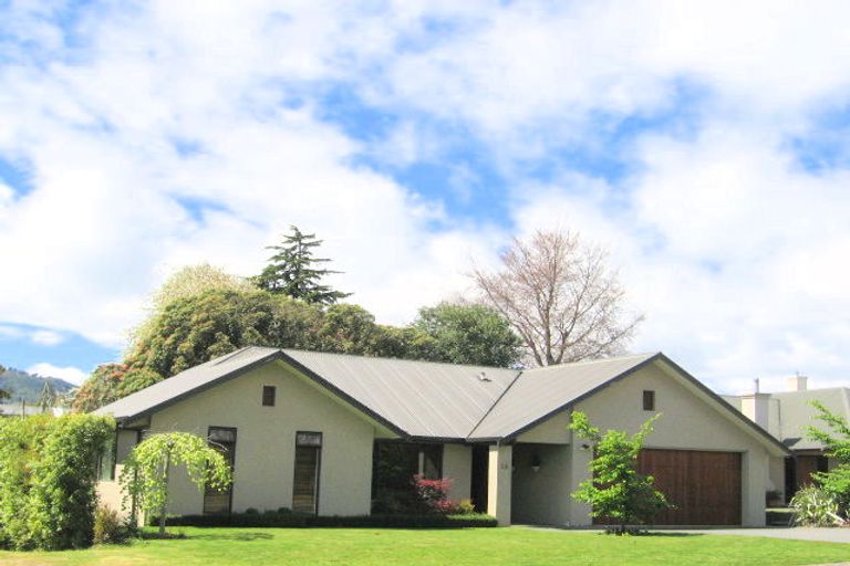 Photo of property in 26 Kurupae Road, Hilltop, Taupo, 3330