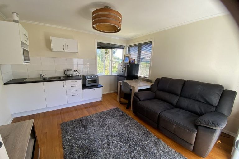 Photo of property in 91c Woodglen Road, Glen Eden, Auckland, 0602