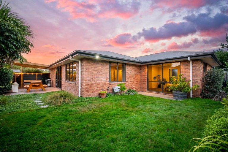 Photo of property in 28 Merrilees Place, Linwood, Christchurch, 8062