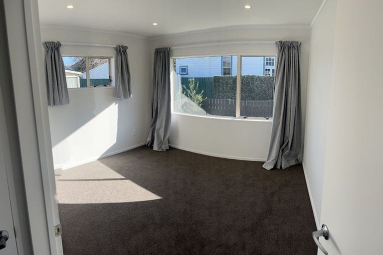 Photo of property in 16/1 Manchester Street, Levin, 5510