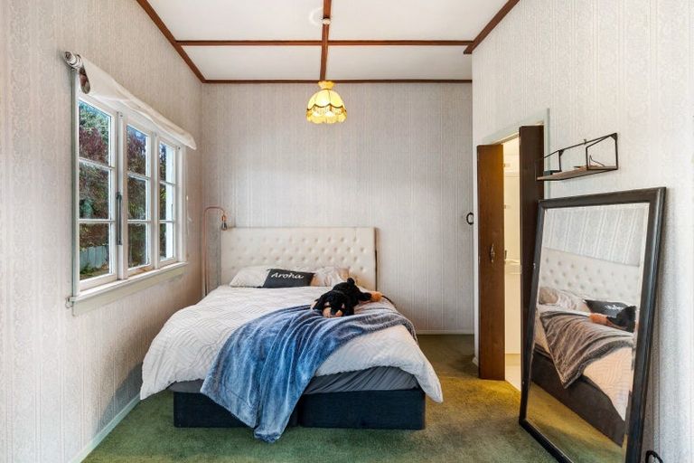 Photo of property in 11 Moeller Street, Taradale, Napier, 4112