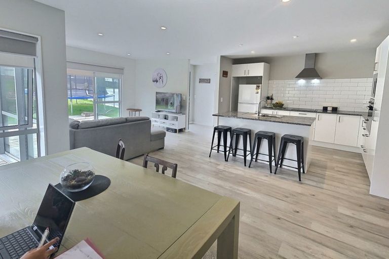 Photo of property in 6 Michelia Lane, Kaukapakapa, Helensville, 0875