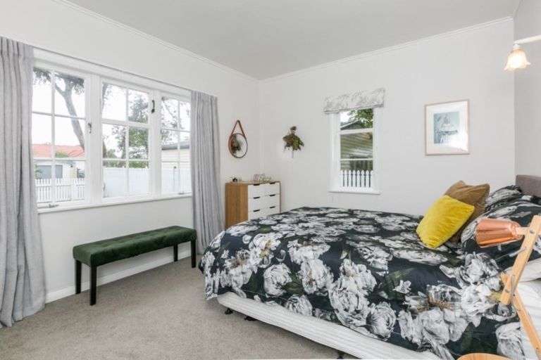 Photo of property in 41 Nuffield Avenue, Marewa, Napier, 4110