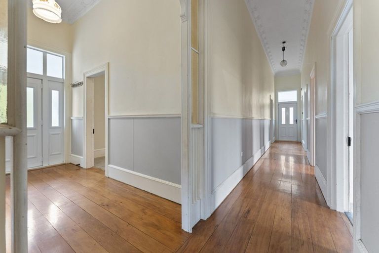 Photo of property in 55 Tarata Road, Inglewood, 4387