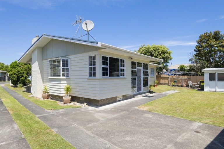 Photo of property in 4 Muir Street, Te Hapara, Gisborne, 4010