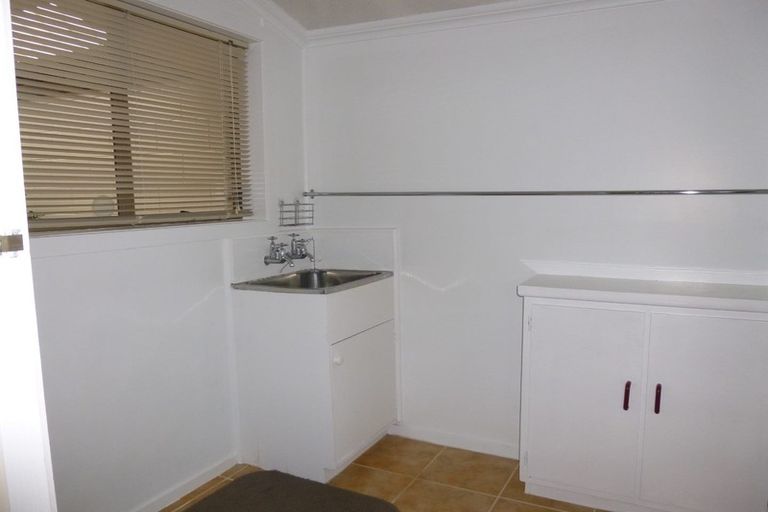 Photo of property in 28 Fuchsia Avenue, Pukete, Hamilton, 3200