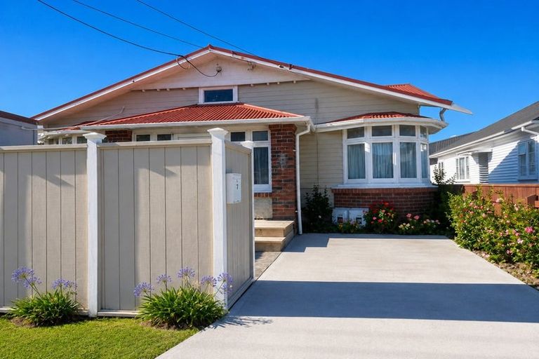 Photo of property in 38 Kensington Avenue, Petone, Lower Hutt, 5012