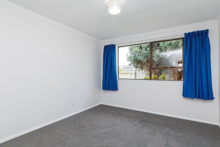 Photo of property in 60b Rhodes Drive, Kelvin Grove, Palmerston North, 4414