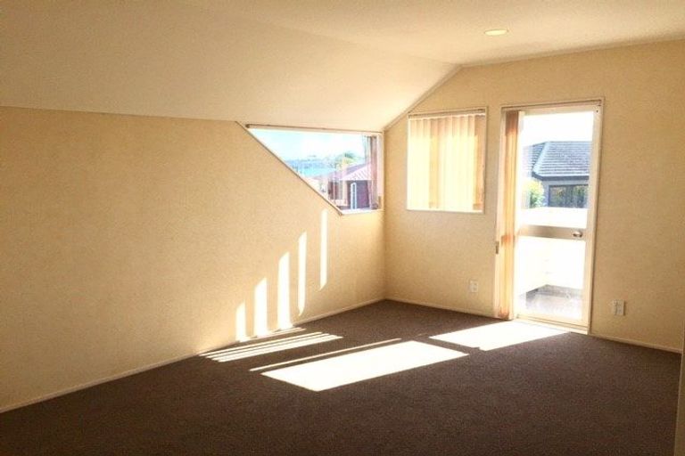 Photo of property in 1/5 Waller Avenue, Bucklands Beach, Auckland, 2012