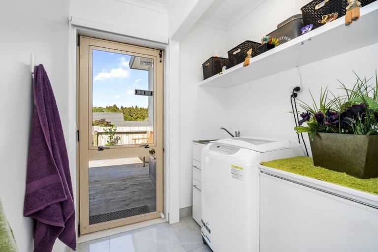 Photo of property in 1 Guildford Place, Bethlehem, Tauranga, 3110