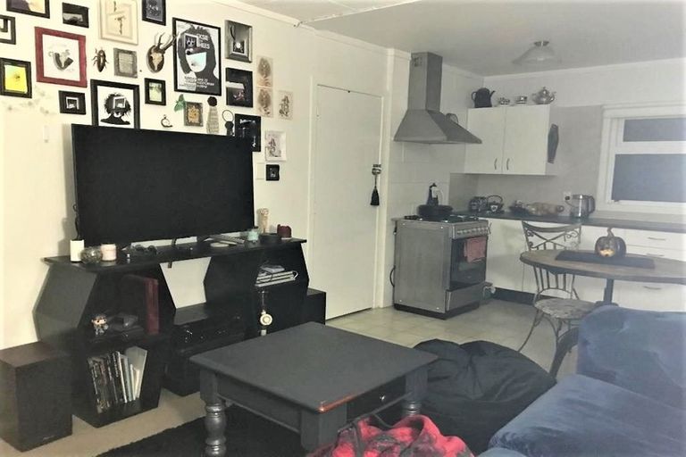 Photo of property in 1/159 Bucklands Beach Road, Bucklands Beach, Auckland, 2012