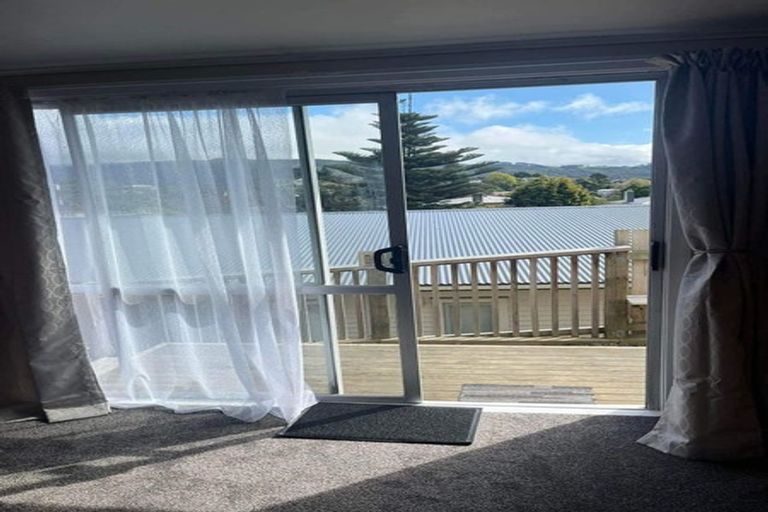 Photo of property in 7a Hampshire Street, Cannons Creek, Porirua, 5024