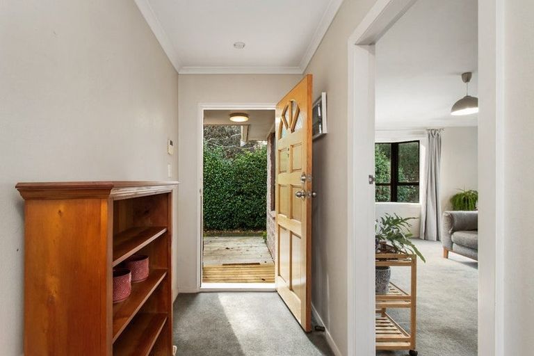 Photo of property in 6 Rathlin Street, Redwood, Christchurch, 8051