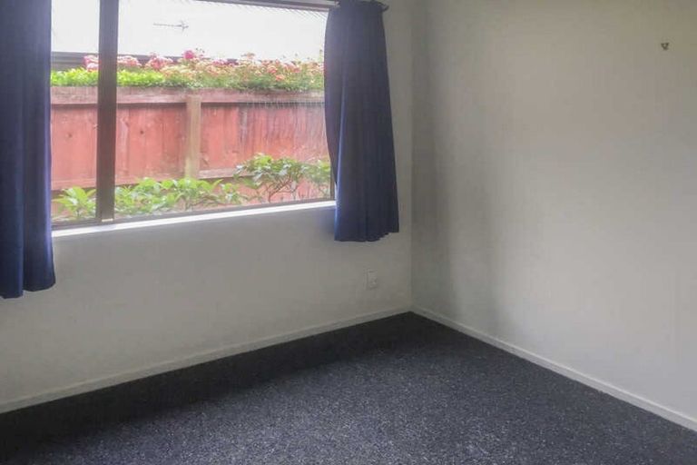 Photo of property in 1/6 Calverton Place, Halswell, Christchurch, 8025