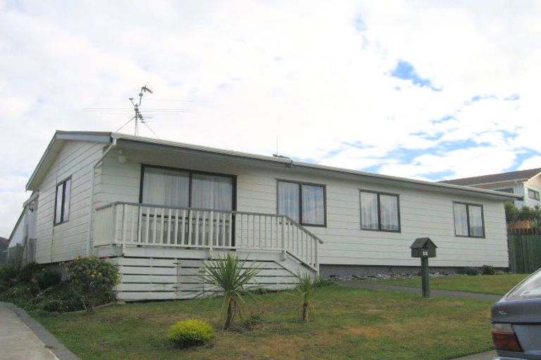 Photo of property in 77 Frobisher Street, Island Bay, Wellington, 6023