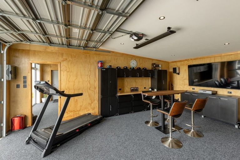 Photo of property in 197 Paroa Road, Coastlands, Whakatane, 3191