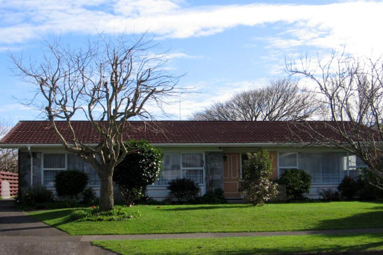 Photo of property in 83 Buick Crescent, Awapuni, Palmerston North, 4412