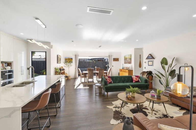 Photo of property in 14 Leebank Crescent, Riverhead, 0820