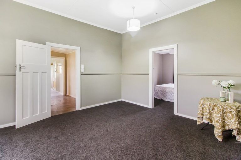 Photo of property in 10 Coronation Street, Waimate, 7924