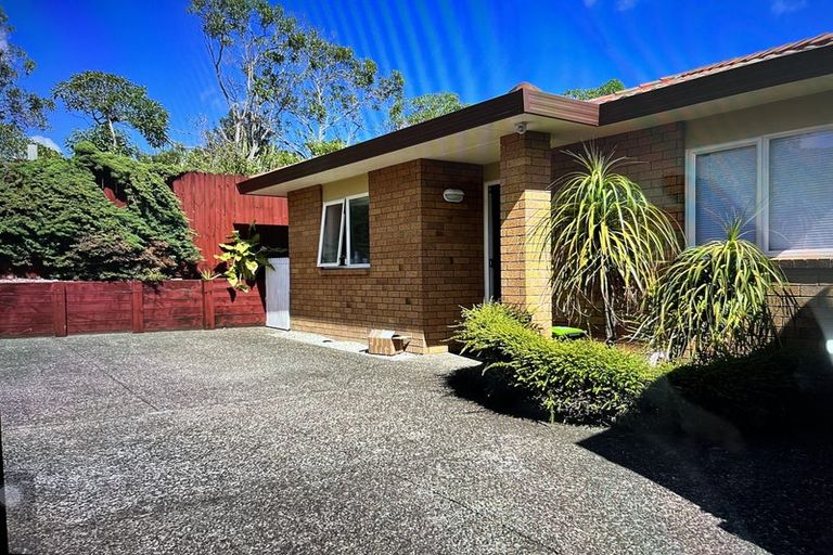 Photo of property in 9 Ballyroney Place, East Tamaki, Auckland, 2013