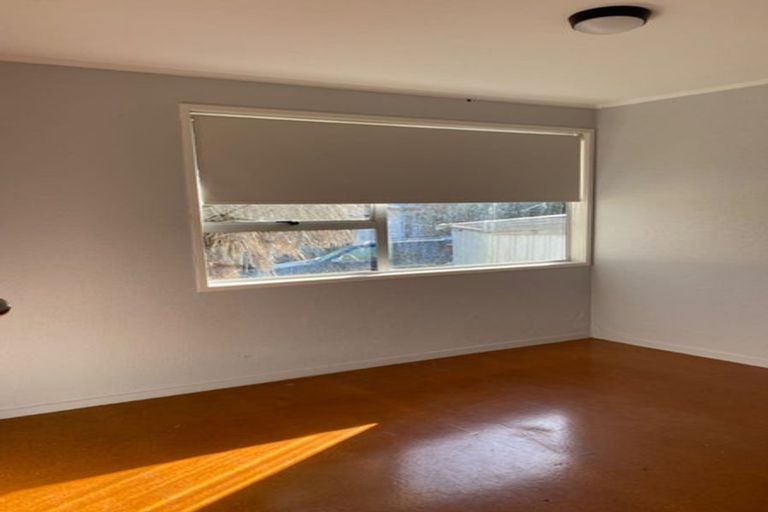 Photo of property in 67 Riverpark Crescent, Henderson, Auckland, 0610