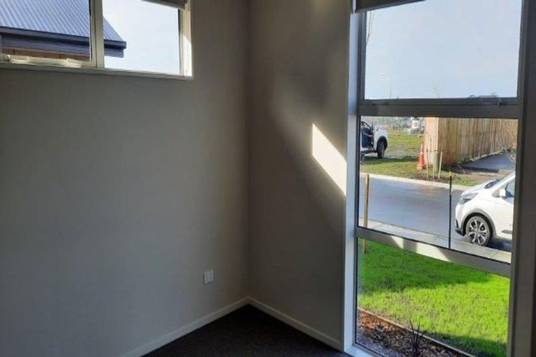 Photo of property in 55 Mehrtens Crescent, Woodend, 7691