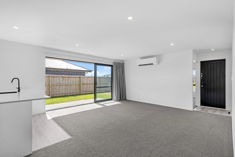 Photo of property in 61 Northmoor Boulevard, Rolleston, 7615