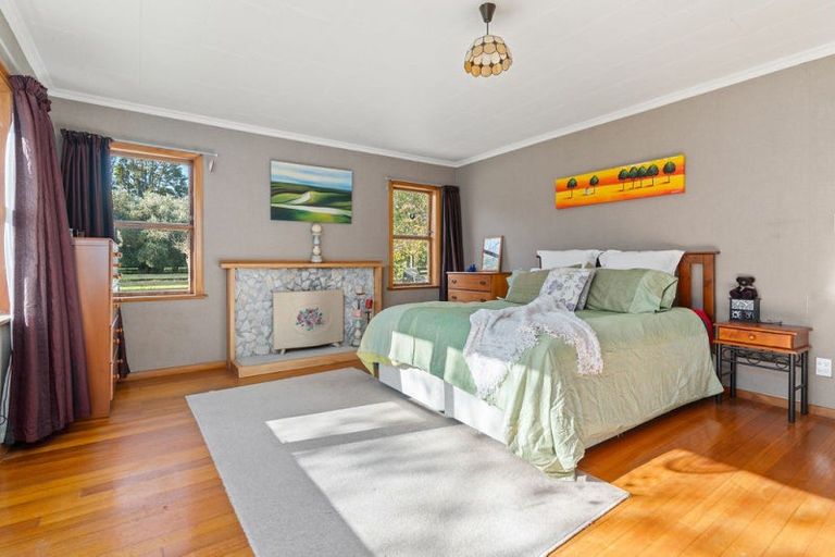 Photo of property in 120 Waihakeke Road, Waihakeke, Carterton, 5792