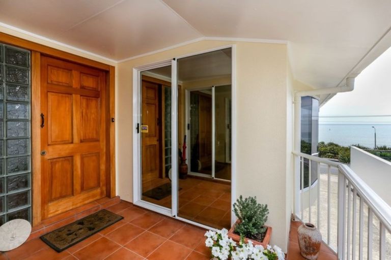 Photo of property in 2/5 Hine Street, New Plymouth, 4310