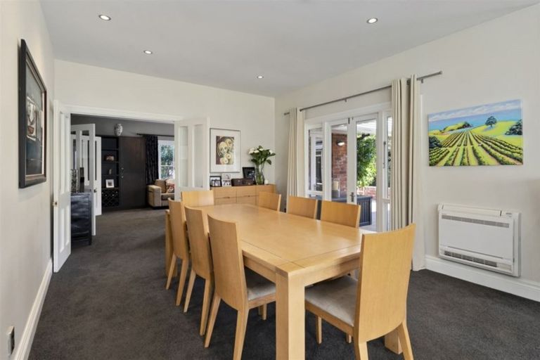 Photo of property in 28 Browns Road, St Albans, Christchurch, 8014