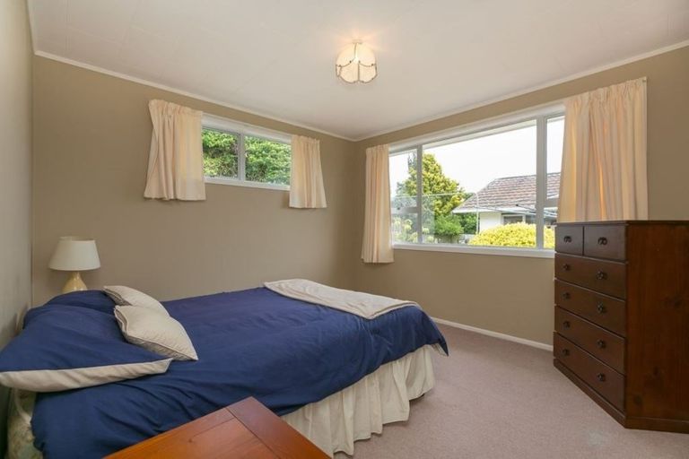 Photo of property in 45 Cumberland Street, Merrilands, New Plymouth, 4312