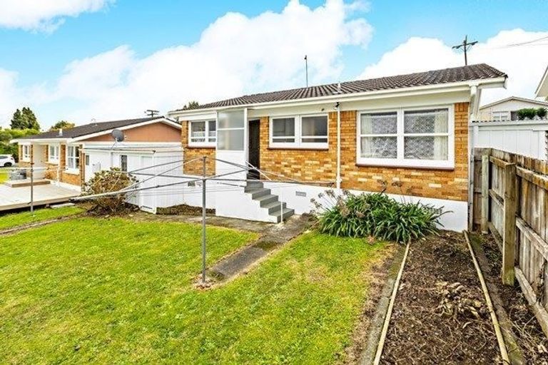 Photo of property in 2/18 Duke Street, Papakura, 2110
