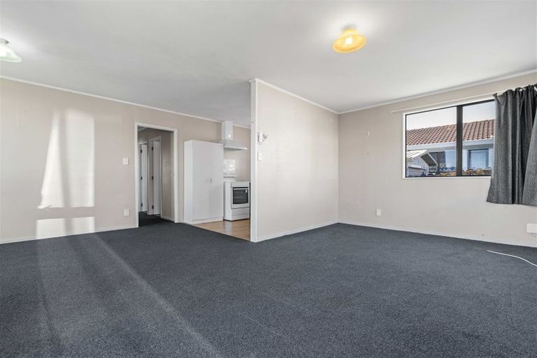 Photo of property in 4/1 Rebecca Rise, Weymouth, Auckland, 2103