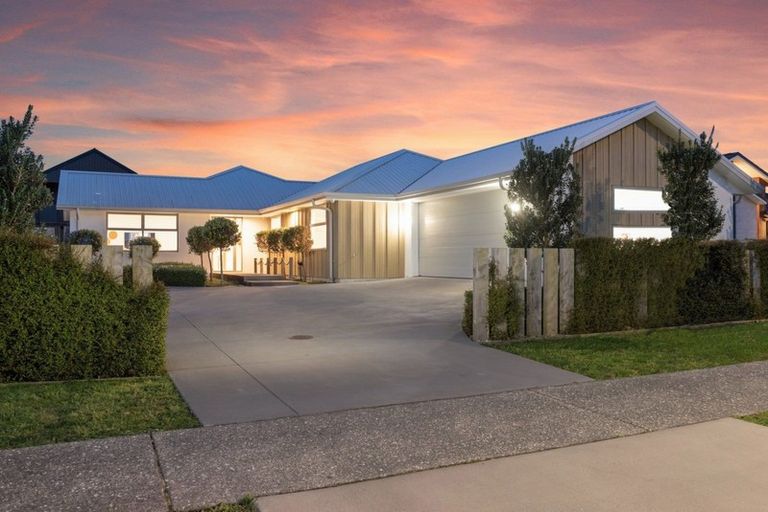 Photo of property in 107 The Boulevard, Papamoa Beach, Papamoa, 3118