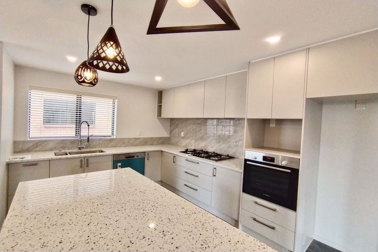 Photo of property in 39b Cutler Street, New Lynn, Auckland, 0600