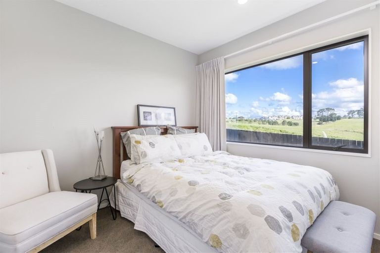 Photo of property in 106 Parkview Drive, Gulf Harbour, Whangaparaoa, 0930