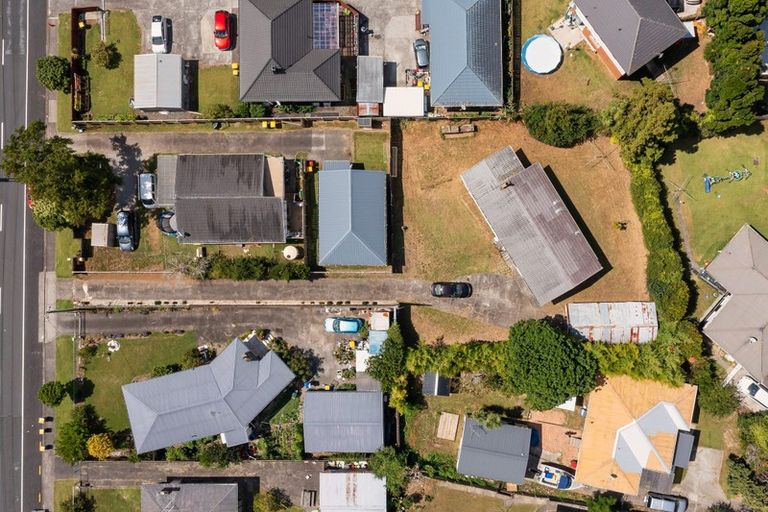 Photo of property in 54 St Leonards Road, Kelston, Auckland, 0602