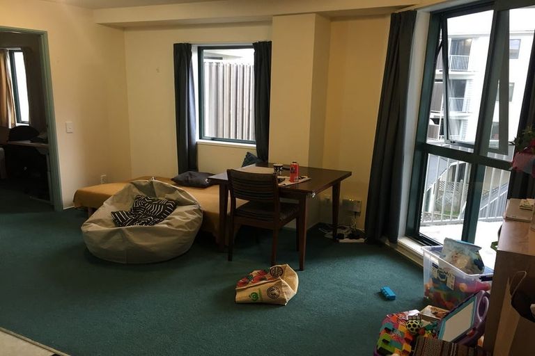 Photo of property in Palm Grove Apartments, 4/13c Palm Grove, Berhampore, Wellington, 6023