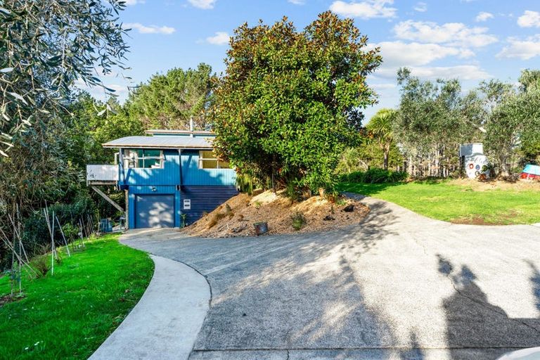 Photo of property in 66 Owhiwa Road, Parua Bay, Onerahi, 0192