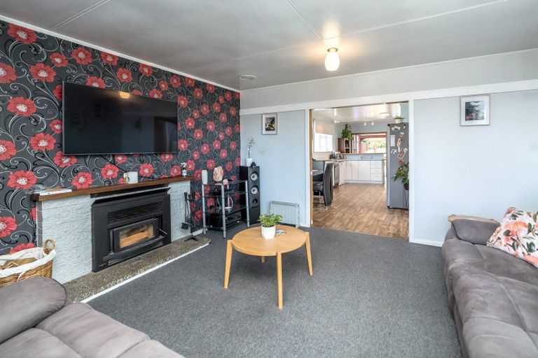 Photo of property in 11 Madden Place, Solway, Masterton, 5810