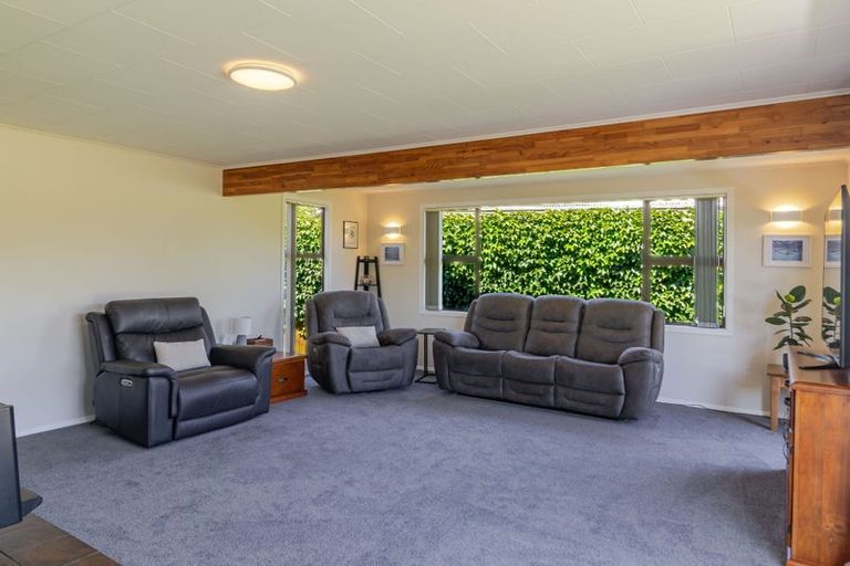 Photo of property in 150 Tilley Road, Paekakariki, 5034