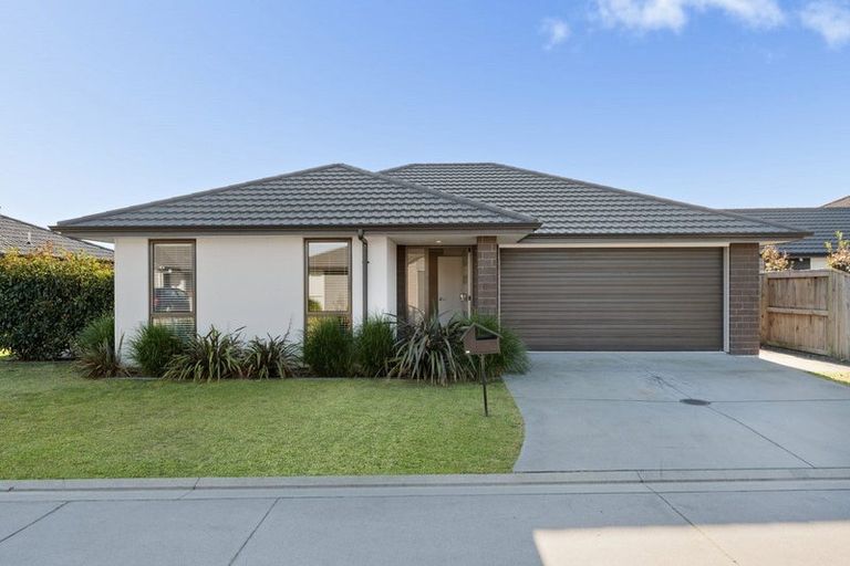 Photo of property in 5 Plate Lane, Papamoa, 3118